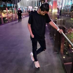 Meet your Posher, Mark louis